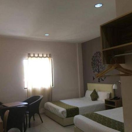 OYO 90106 Sindbad Hotel Kuala Lumpur Buitenkant foto