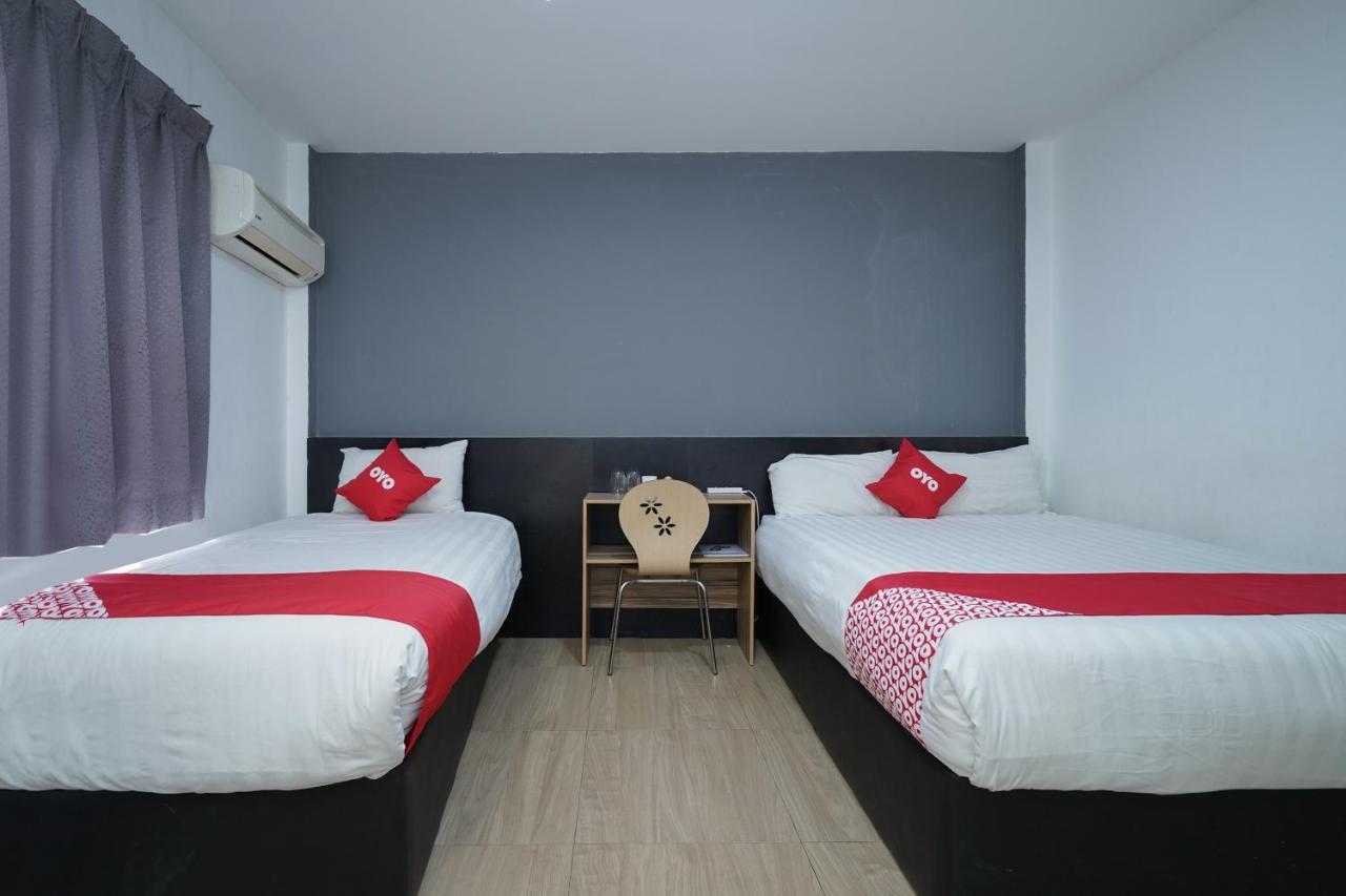 OYO 90106 Sindbad Hotel Kuala Lumpur Buitenkant foto
