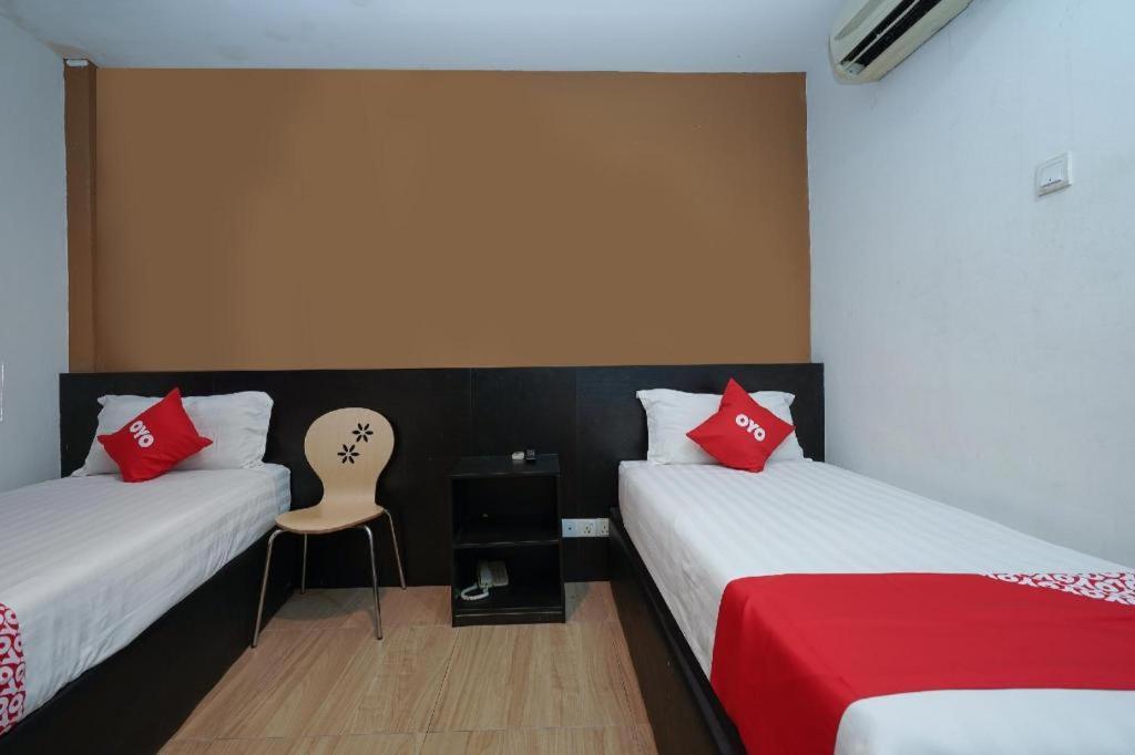 OYO 90106 Sindbad Hotel Kuala Lumpur Buitenkant foto