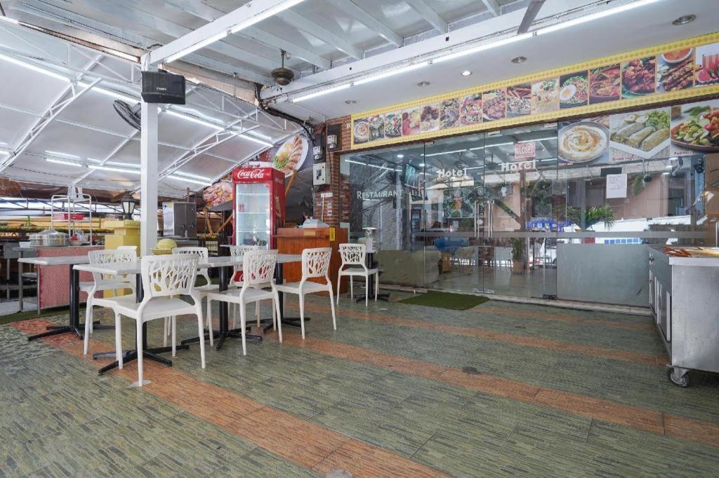 OYO 90106 Sindbad Hotel Kuala Lumpur Buitenkant foto